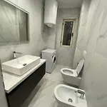 Daire Holiday Apartments Dıraç