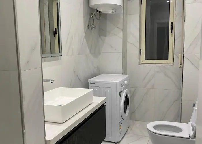 Holiday Apartments * Durrës