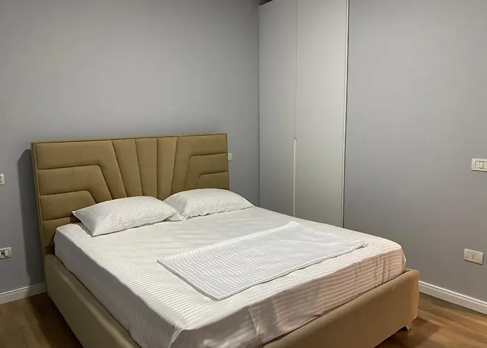 Holiday Apartments * Durrës