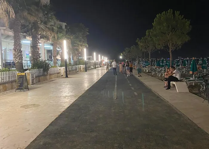 Holiday Apartments * Durrës