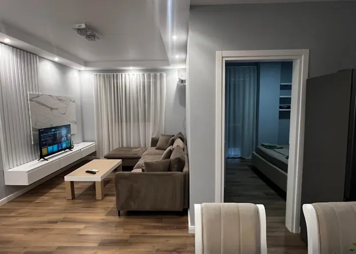 公寓 Holiday Apartments *