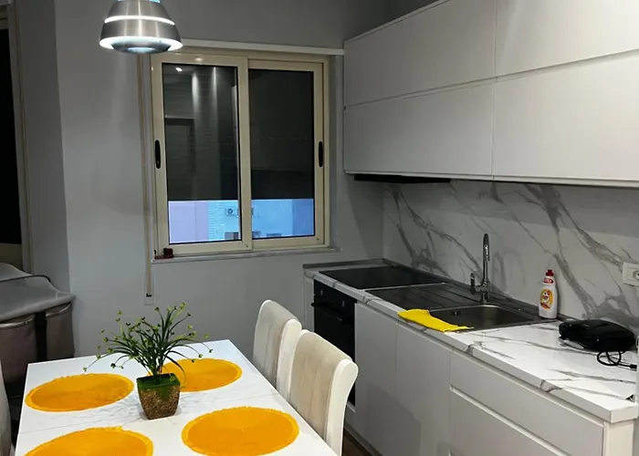 公寓 Holiday Apartments *