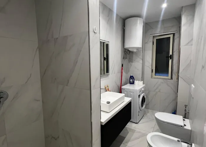 Holiday Apartments *