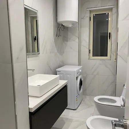 Holiday Apartments * Durrës