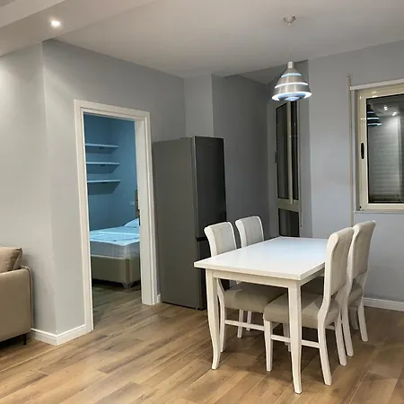 Holiday Apartments * Durrës