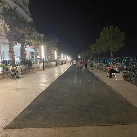 Holiday Apartments * Durrës